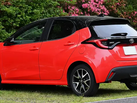 Toyota Yaris: 2020-2024 Toyota Yaris Z rear.jpg